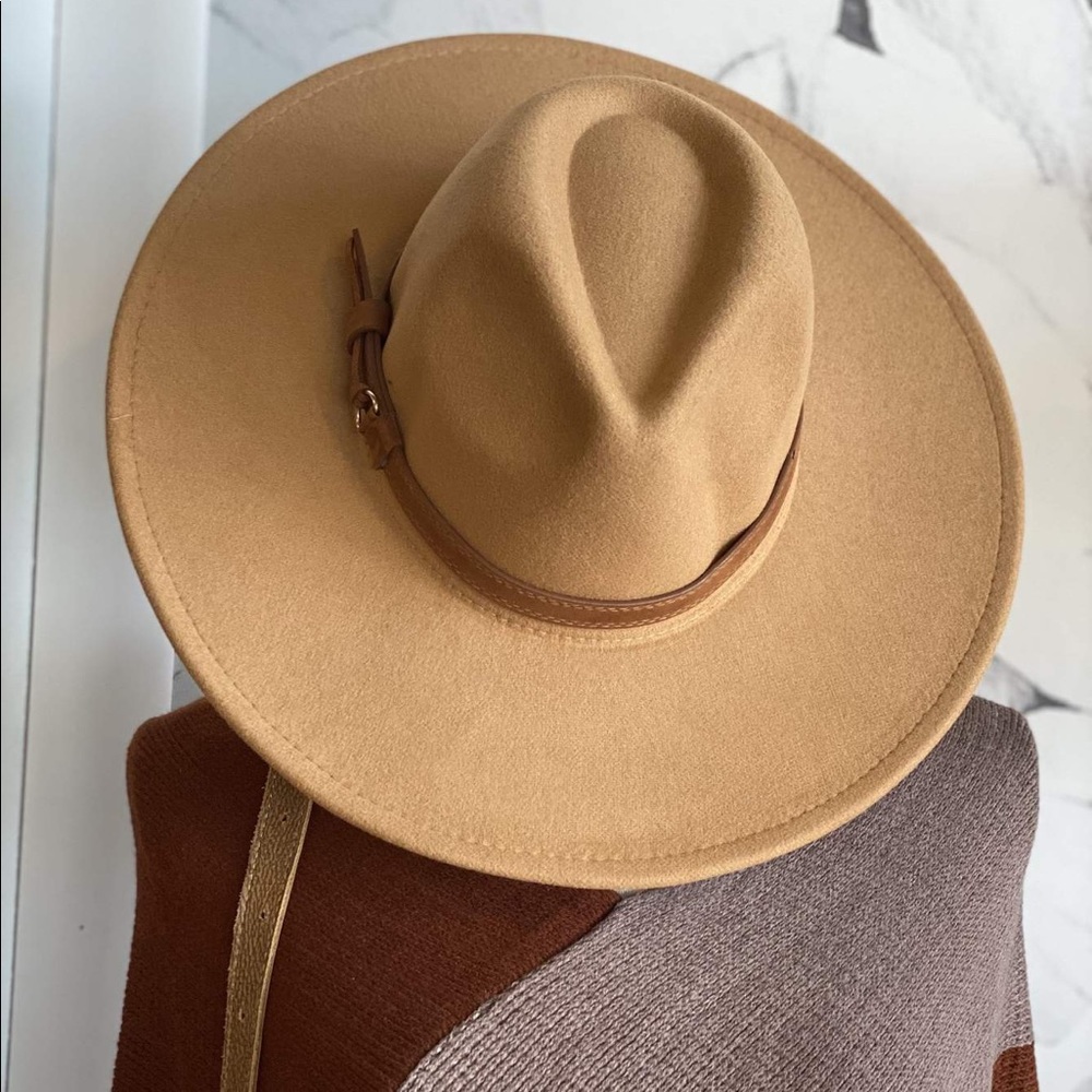 ✨RESTOCK✨WHERE IT ALL STARTS WIDE BRIM HAT- KHAKI - Picture 2 of 4